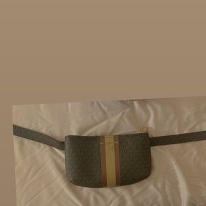 Michael kors belt bag